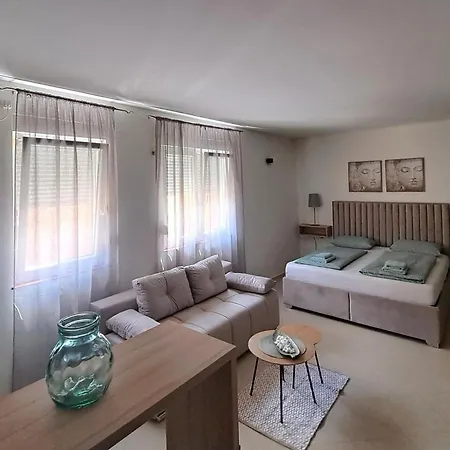 Apartment Rubis